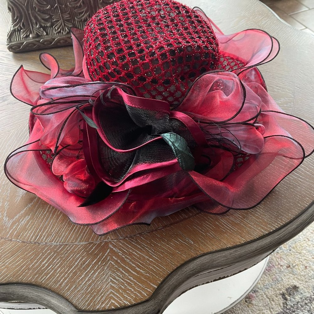 Gorgeous derby hat